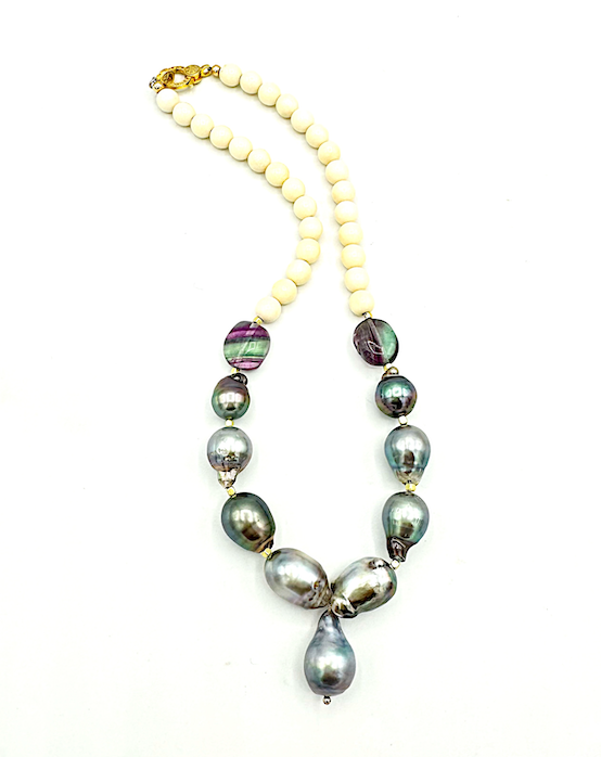 White Knight - Tahitian pearls with sacred bone