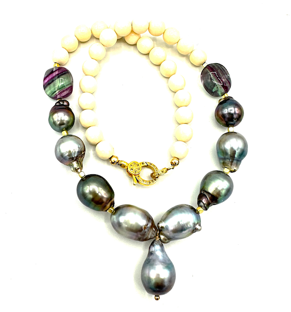 White Knight - Tahitian pearls with sacred bone