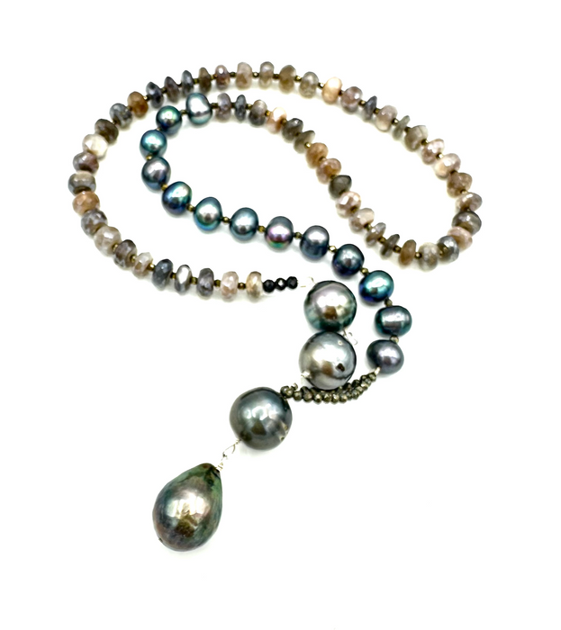 Mystic Intuition - Mystic Moonstone & Tahitian pearls