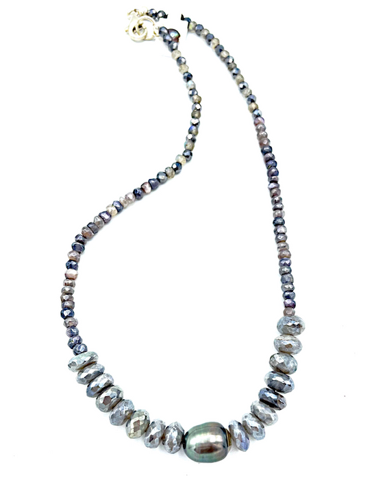 Delicate Dreams - Labradorite and Tahitian pearl